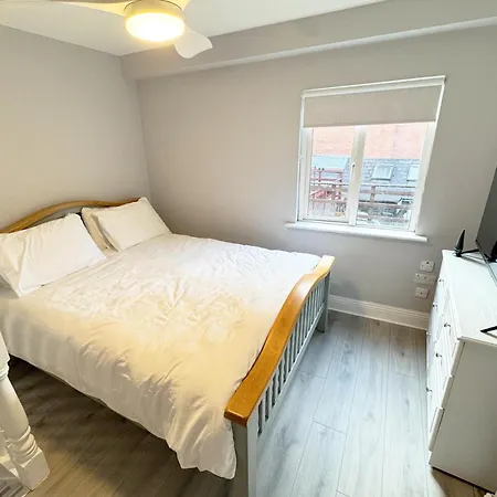 Apartment Molloys