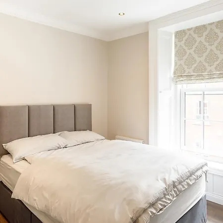 Molloys Apartment