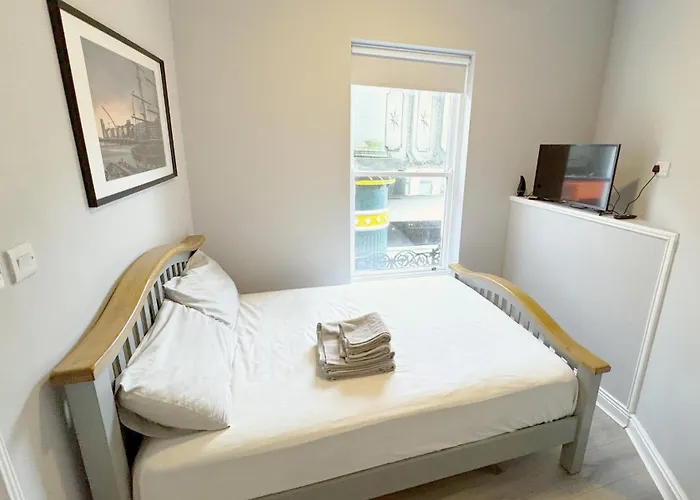 Molloys アパート