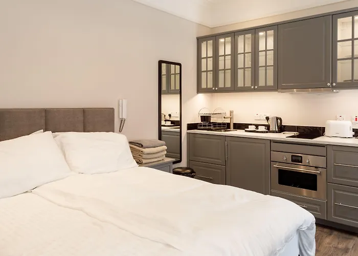 アパート Molloys